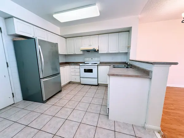 Toronto, ON M2N 6W7,28 Sommerset WAY #1603