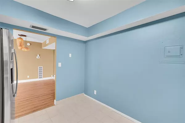 Pompano Beach, FL 33062,531 N Ocean Blvd #908