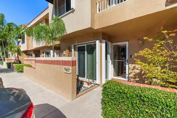 Plantation, FL 33324,7907 NW 7th Ct