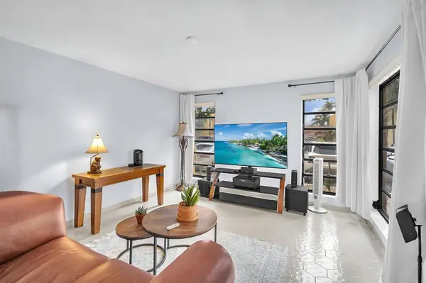 Pembroke Pines, FL 33024,1550 NW 93rd Ave #297