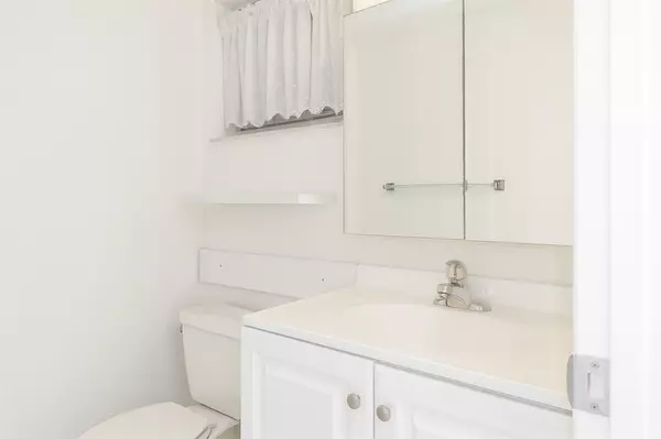 Hollywood, FL 33021,950 Hillcrest Dr #202