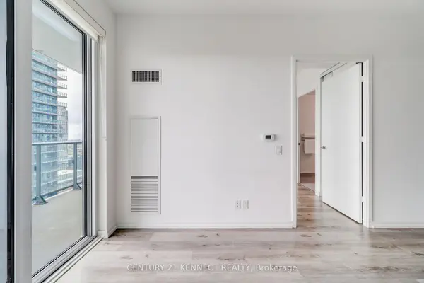 Vaughan, ON L4K 0L1,1000 Portage Pkwy #3006