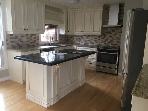 Brampton, ON L6V 1V6,174 Beech ST