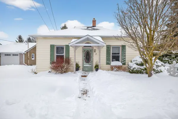 Caledon, ON L7E 0M5,7 Wallace AVE