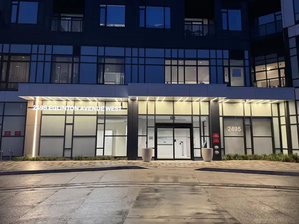 Mississauga, ON L5M 2T2,2495 Eglinton AVE W #1404