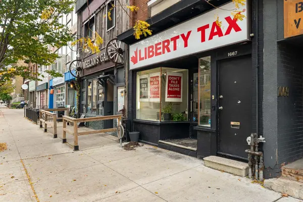 Toronto W01, ON M6P 1A6,1665 Bloor ST W