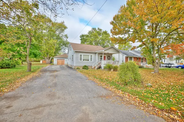 Fort Erie, ON L0S 1S0,2503 Coral AVE