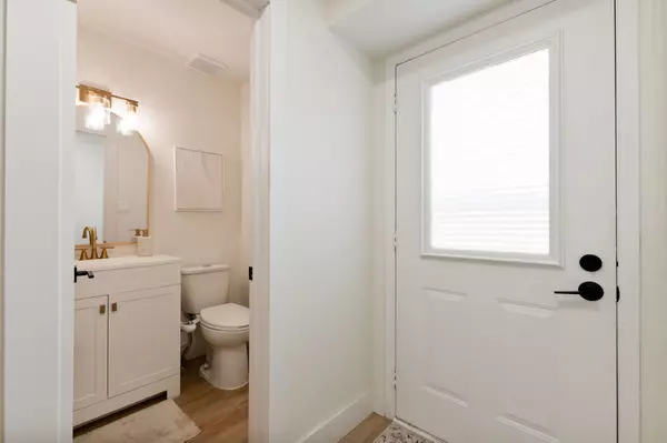 London South, ON N6C 5T8,35 Waterman AVE #60