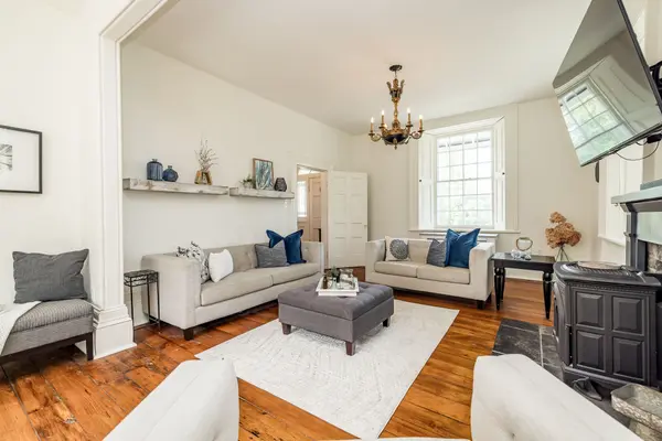 Mississippi Mills, ON K0A 1A0,492 River RD