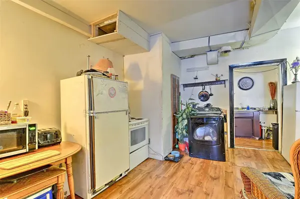 Chatham-kent, ON N7M 3S3,280 Park ST