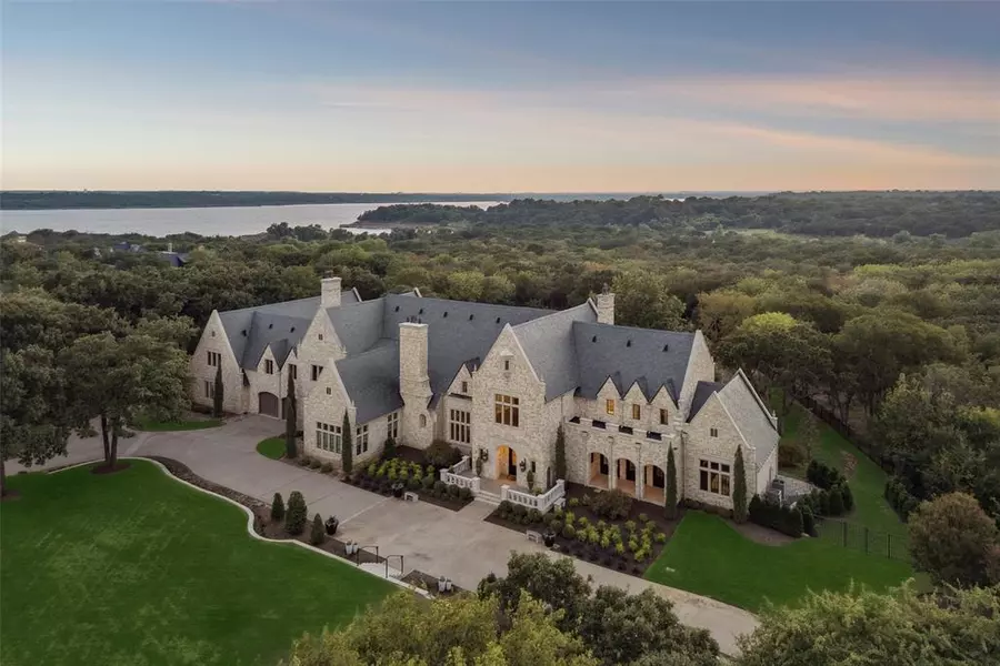 2105 Bayshore Drive, Flower Mound, TX 75022