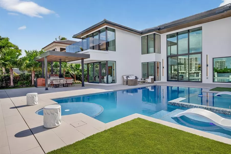 2533 Aqua Vista Blvd, Fort Lauderdale, FL 33301