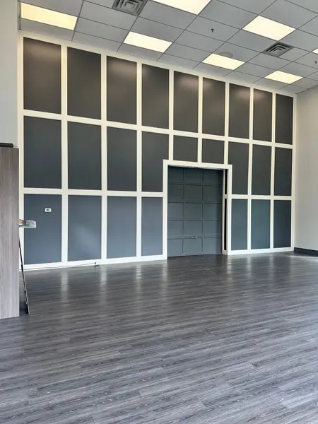 142 Edilcan DR #B, Vaughan, ON L4K 3S6