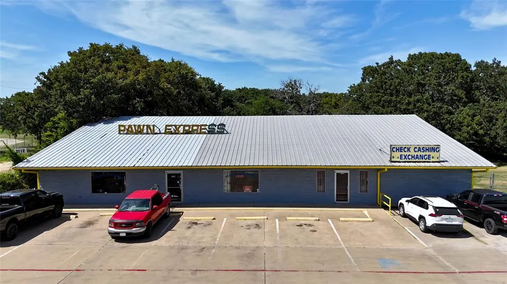 Gun Barrel City, TX 75156,2106 W Main Street