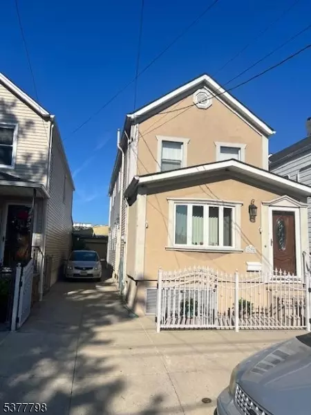 Newark City, NJ 07105,63 Waydell St