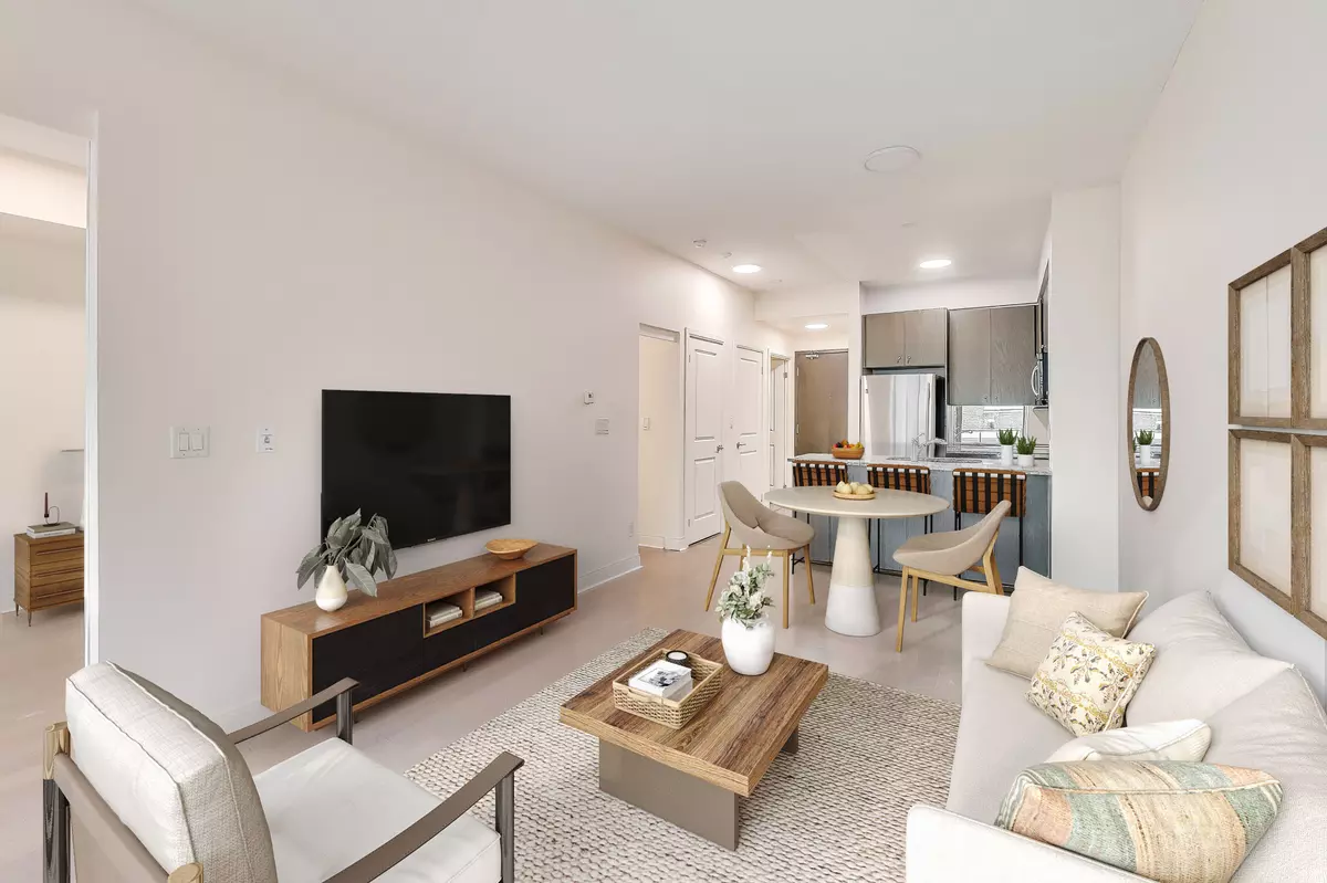 Toronto C02, ON M5R 1G1,21 Scollard ST #305