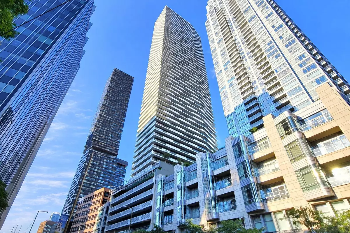 Toronto C10, ON M4S 2B4,2221 Yonge ST #5007