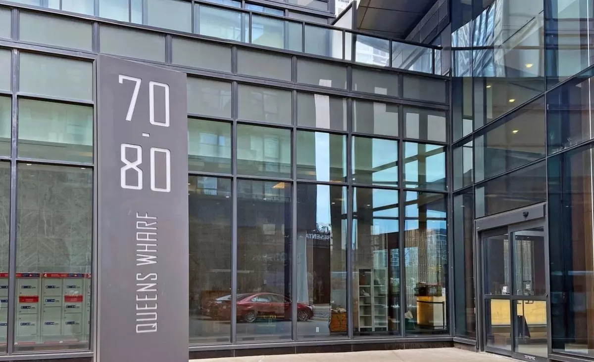 Toronto C01, ON M5V 0J2,70 Queens Wharf RD #2911