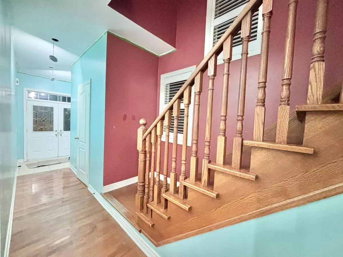 Brampton, ON L6P 2R7,38 Crystalview CRES