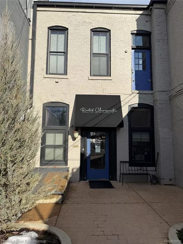 107 W Grand River AVE, Howell, MI 48843