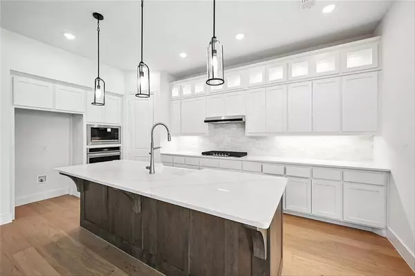 Van Alstyne, TX 75495,526 Red Barn Drive