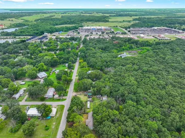 Gun Barrel City, TX 75156,410 Pleasure Land Road