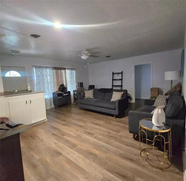 Lancaster, TX 75146,201 Martin Drive