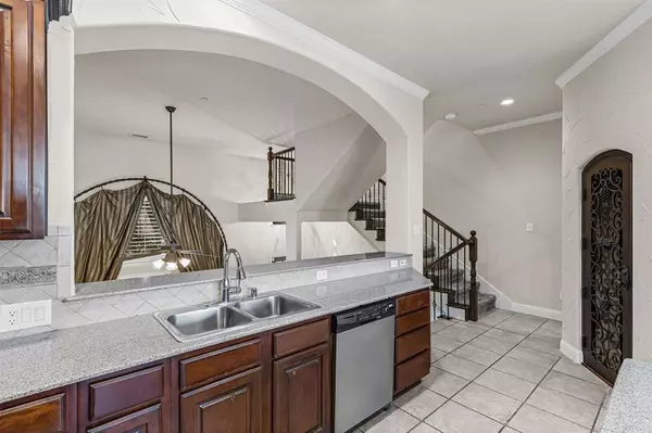 Plano, TX 75024,5717 Lunsford Road