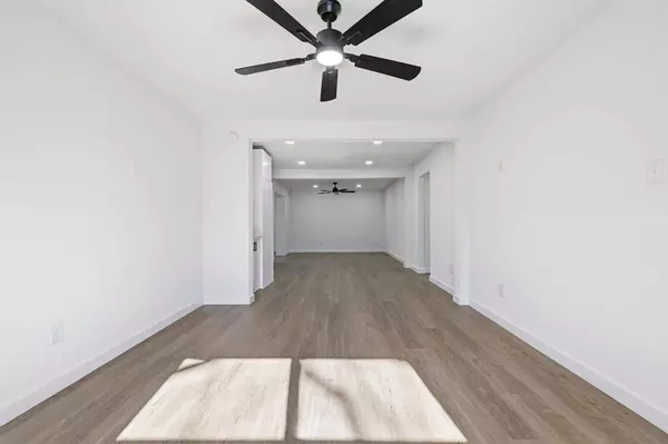 Dallas, TX 75241,6439 Lazy River Drive