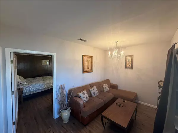 Corsicana, TX 75110,1501 N Business 45