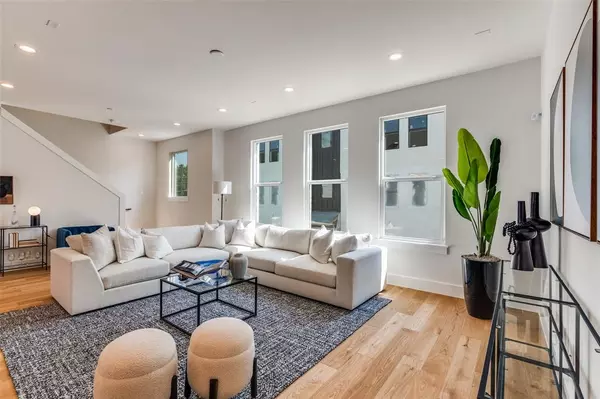 Farmers Branch, TX 75001,3940 Spring Valley Road #3