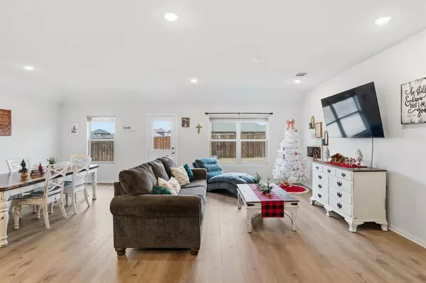 Van Alstyne, TX 75495,556 Hickory Ridge Drive