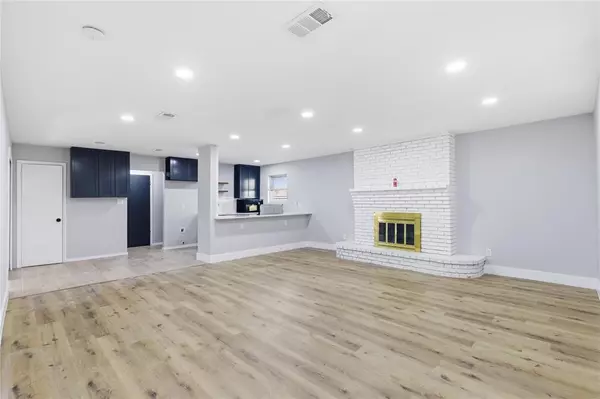 Dallas, TX 75224,3811 Ovid Avenue