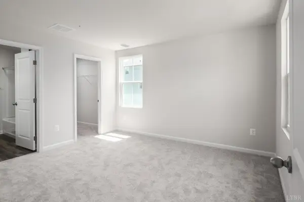 Lynchburg, VA 24501,214 Grove Hill TER