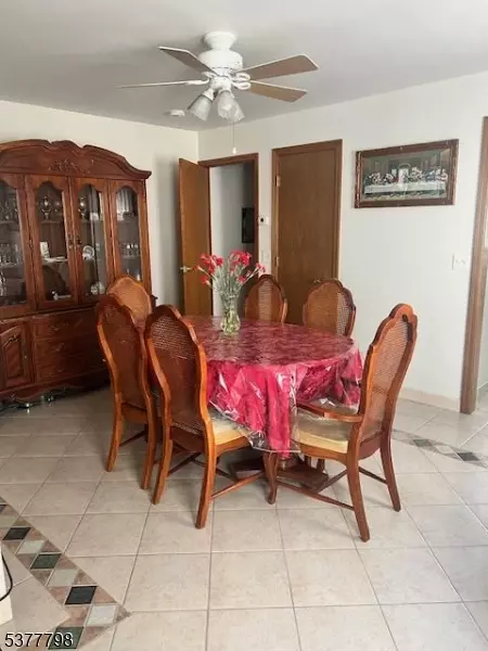 Newark City, NJ 07105,63 Waydell St