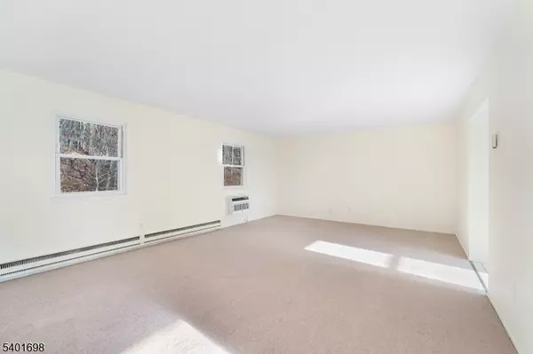 Rockaway Twp., NJ 07885,322 Richard Mine Rd F6 #6