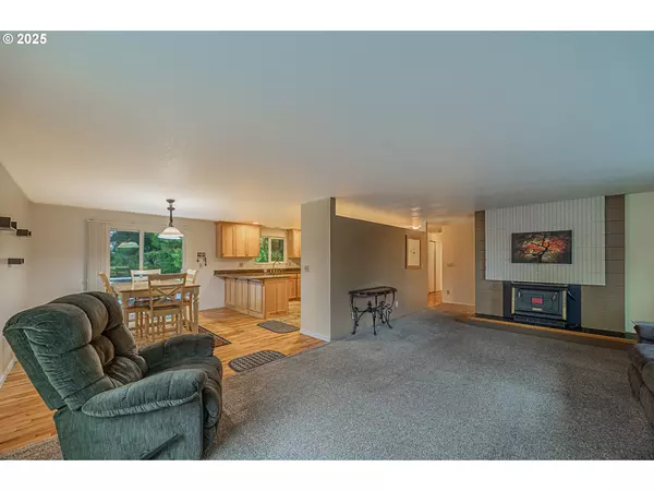 Coquille, OR 97423,1070 E 15TH ST