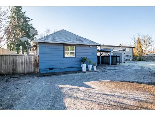 Eugene, OR 97402,4086 BELL AVE