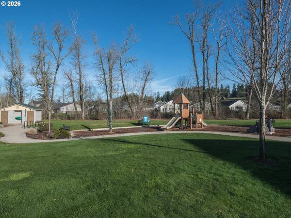 Estacada, OR 97023,1643 N BROADWAY ST