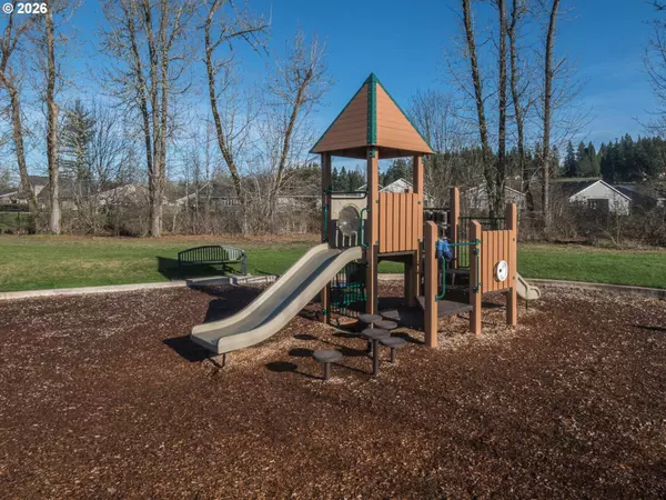 Estacada, OR 97023,1643 N BROADWAY ST