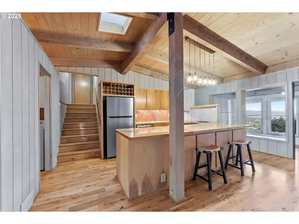 Brookings, OR 97415,97639 MARINA HEIGHTS LOOP