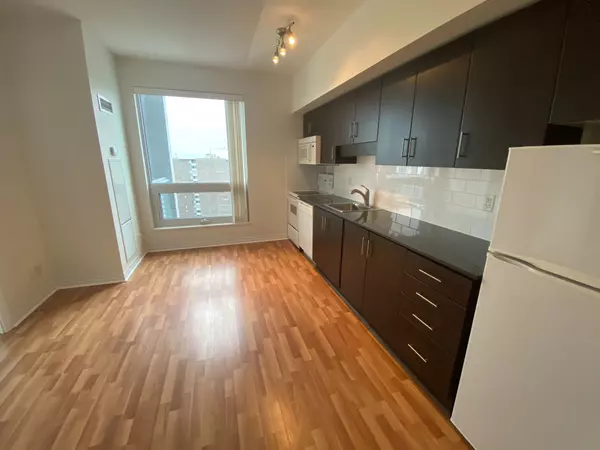 Toronto C15, ON M2J 0A7,30 Heron's Hill WAY #2004