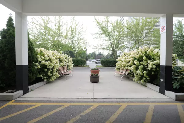 Toronto C13, ON M3A 2A2,Address not disclosed