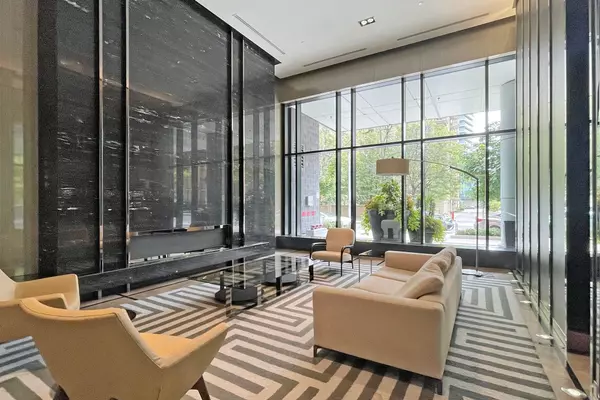 Toronto C10, ON M4S 0A5,98 Lillian ST #314