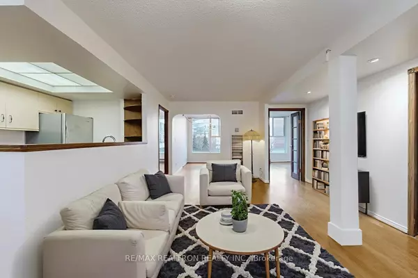 Toronto C08, ON M5A 4M8,222 The Esplanade AVE #402