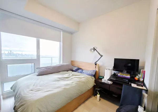 Toronto C10, ON M4S 2B4,2221 Yonge ST #5007