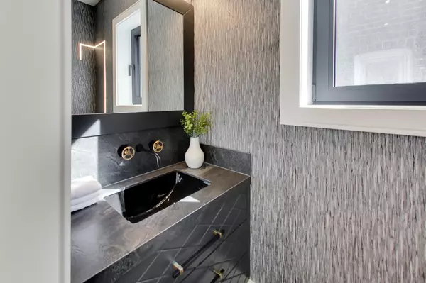 Toronto C03, ON M6C 2Z4,199 Arlington AVE