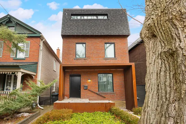 19 Brooklyn AVE, Toronto E01, ON M4M 2X4