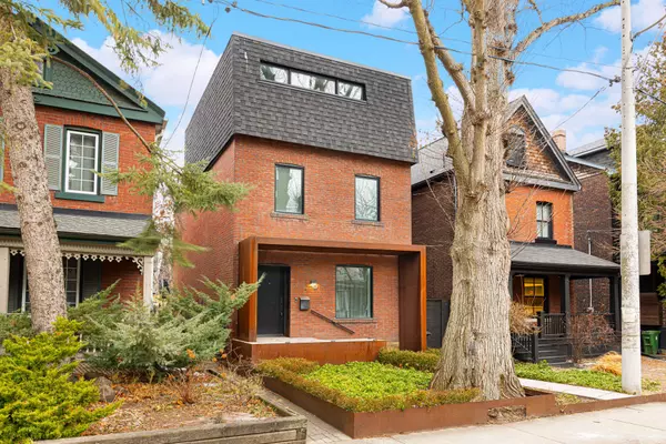 Toronto E01, ON M4M 2X4,19 Brooklyn AVE