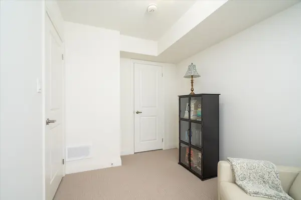 Clarington, ON L1C 3K5,613 Port Darlington RD